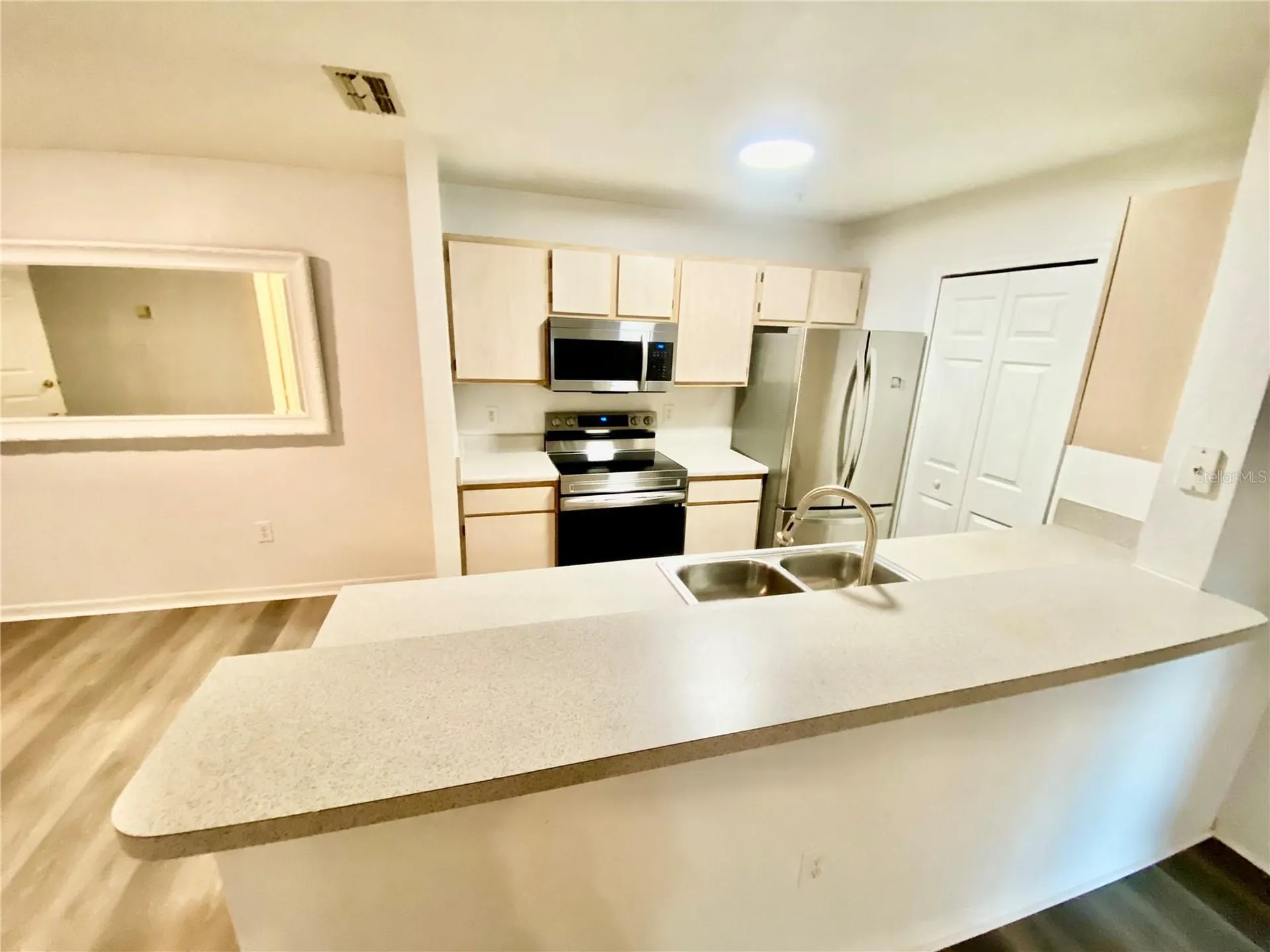 5463 Vineland Road Orlando FL 32811