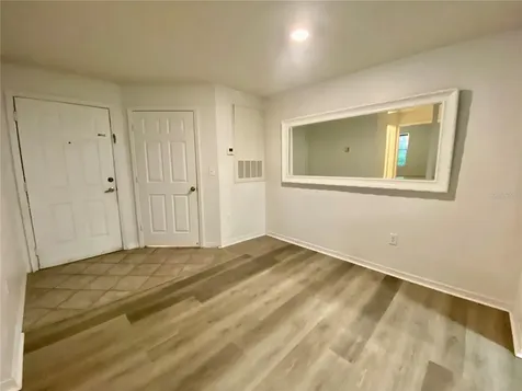 5463 Vineland Road Orlando FL 32811