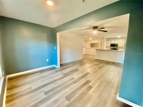 5463 Vineland Road Orlando FL 32811