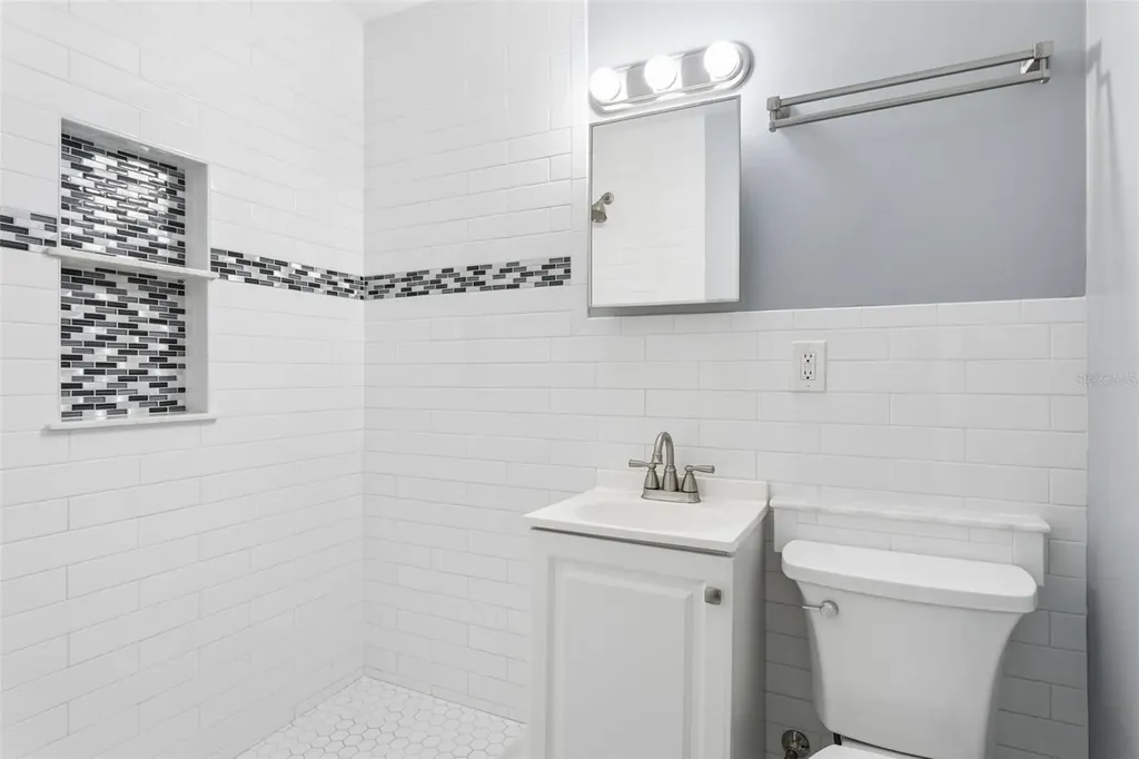 4208 N Marguerite Tampa FL 33603
