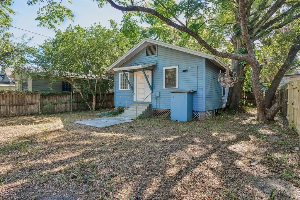 4208 N Marguerite Tampa FL 33603
