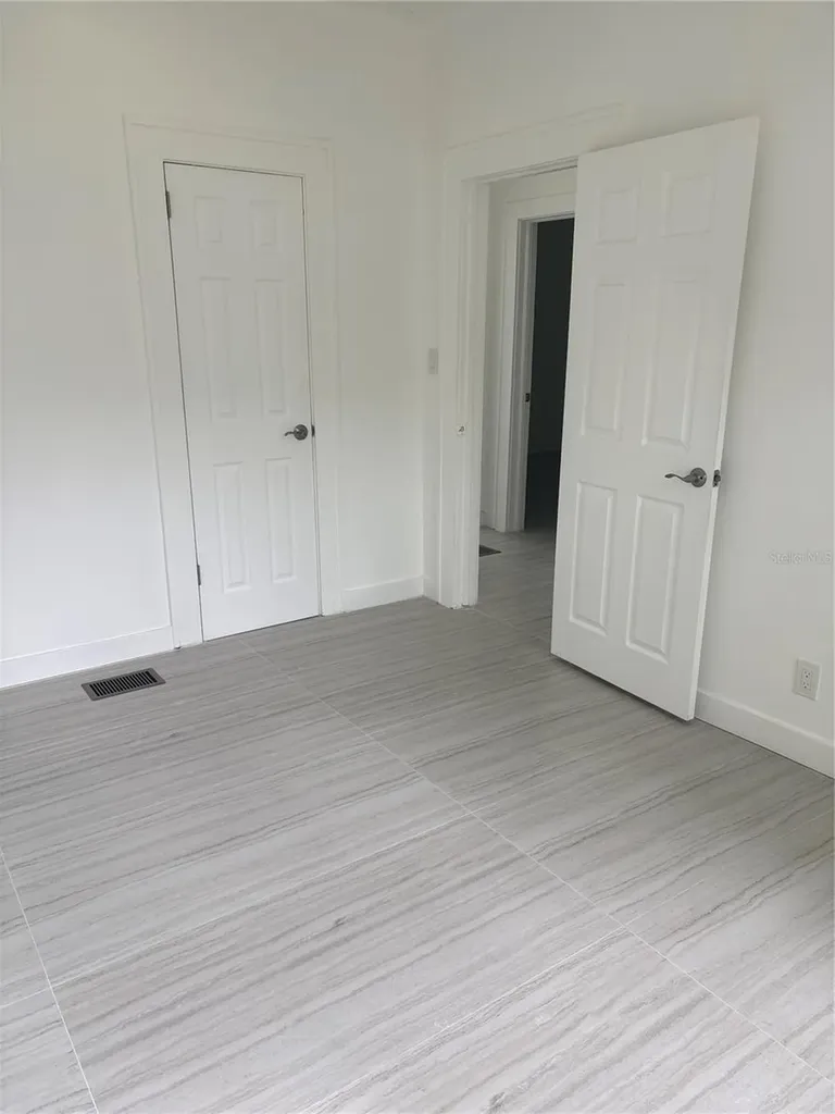 4519 5th Avenue S St Petersburg FL 33711