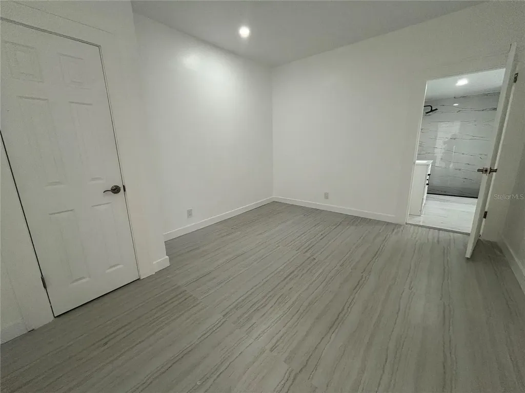 4519 5th Avenue S St Petersburg FL 33711