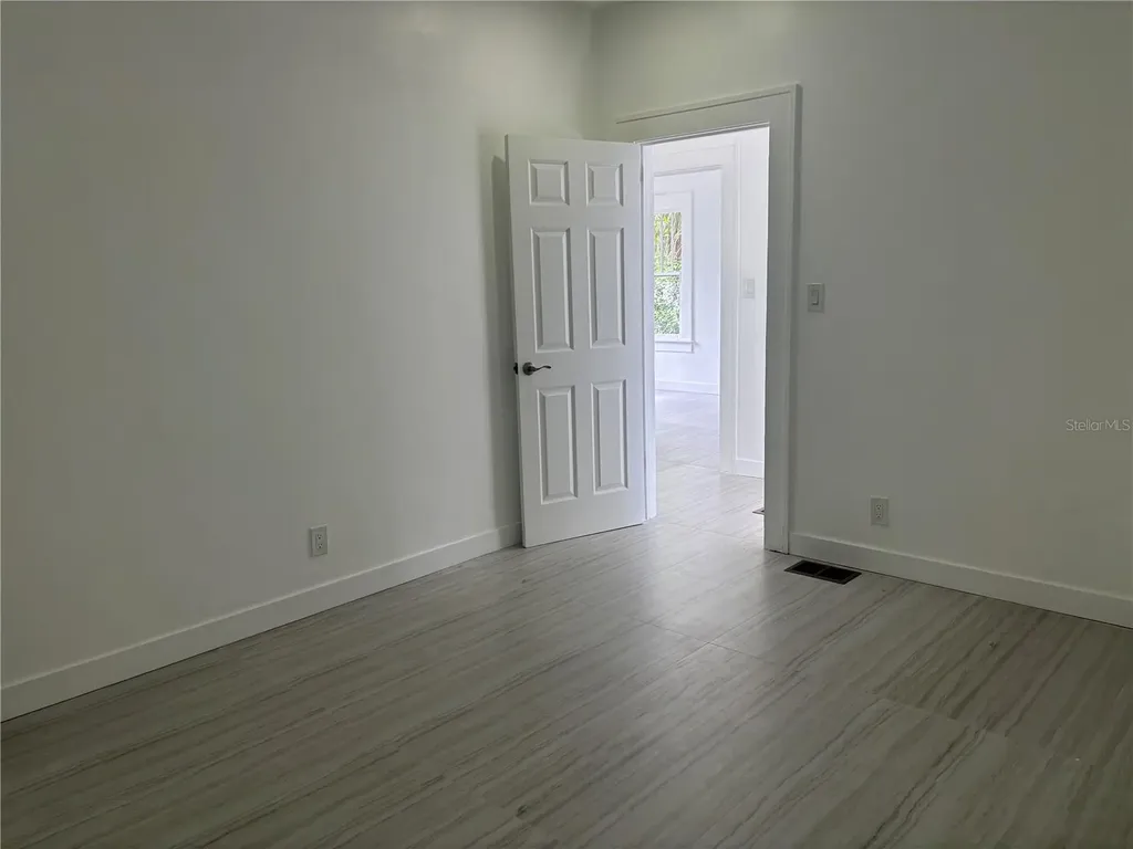 4519 5th Avenue S St Petersburg FL 33711