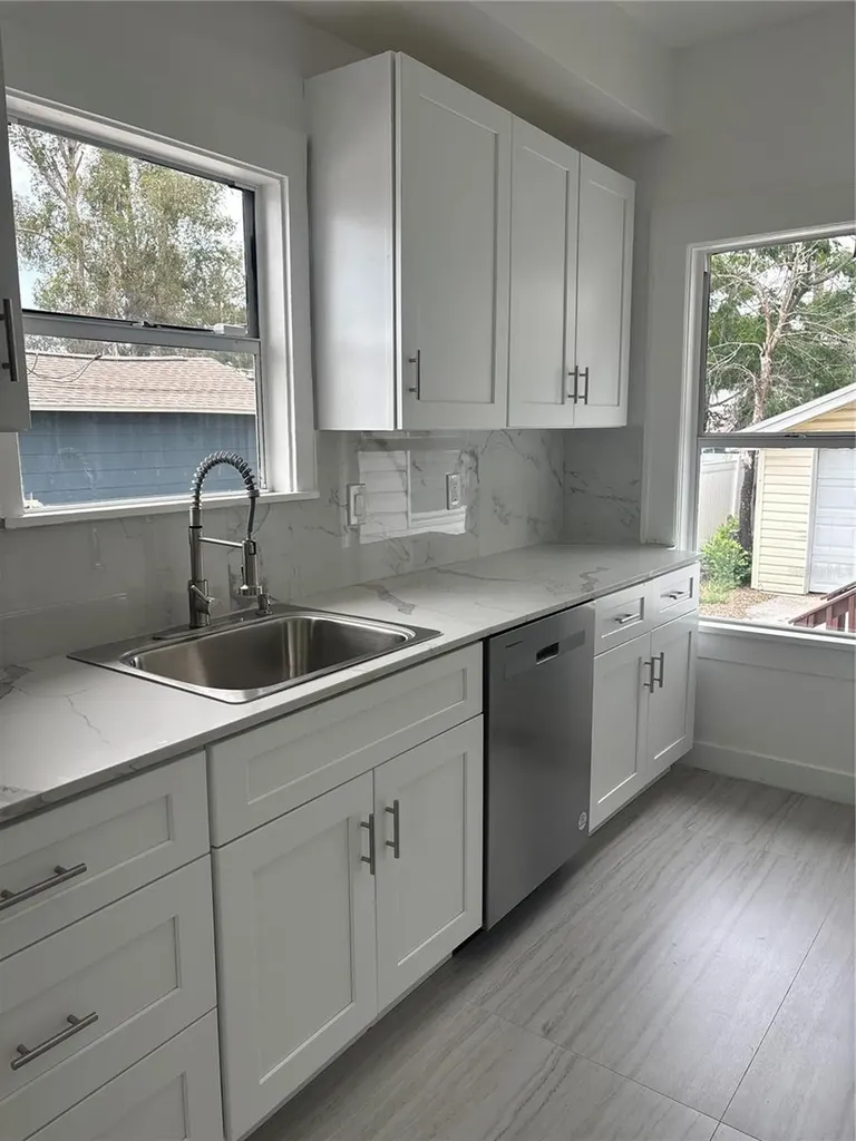 4519 5th Avenue S St Petersburg FL 33711