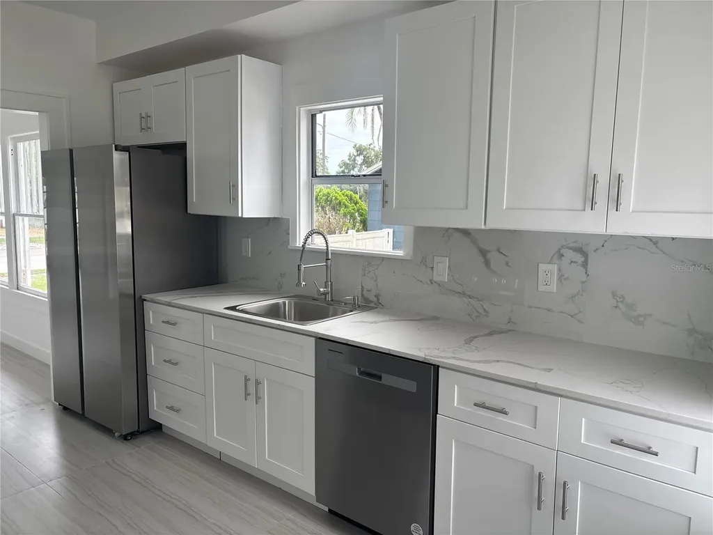 4519 5th Avenue S St Petersburg FL 33711