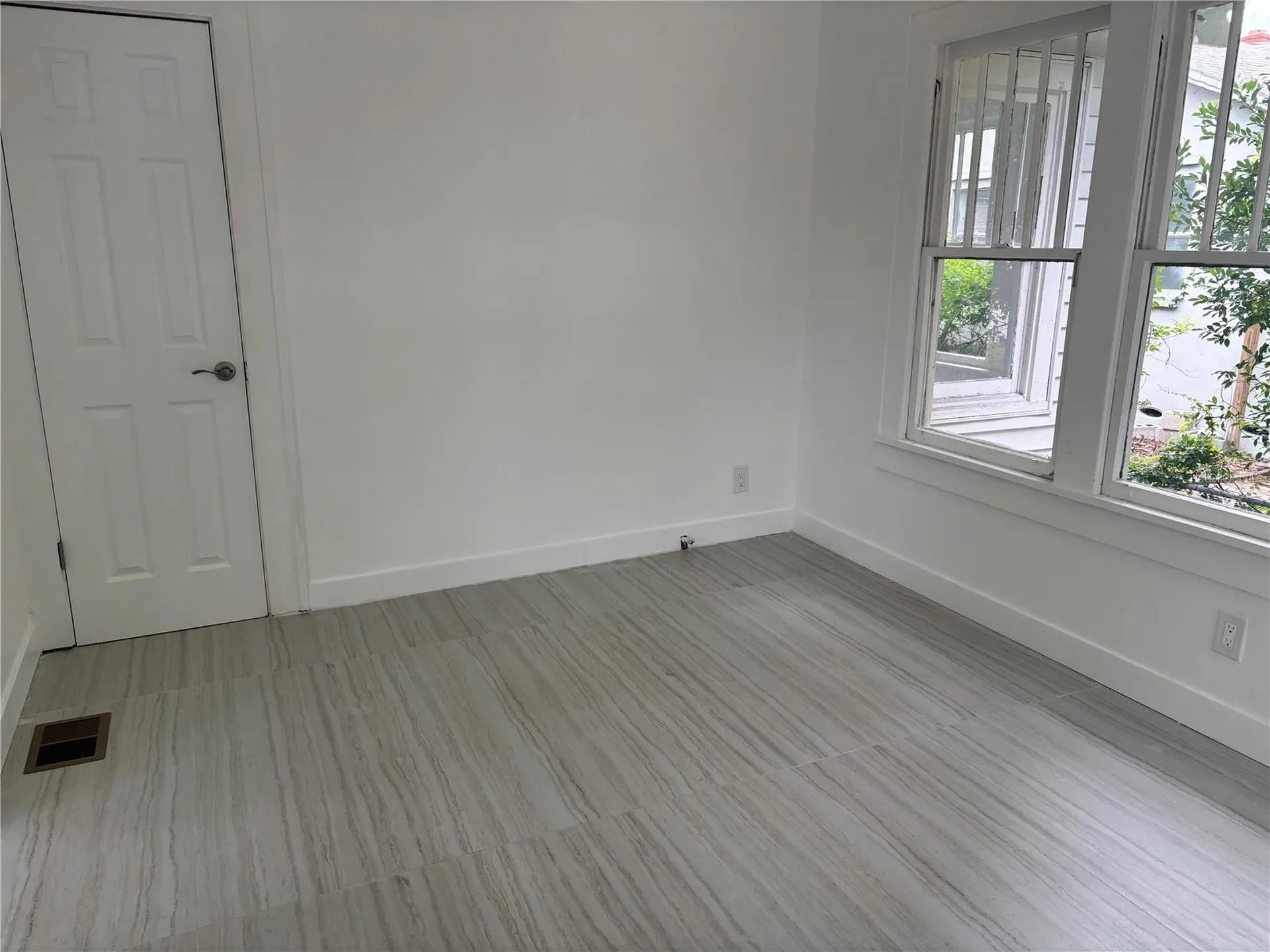 4519 5th Avenue S St Petersburg FL 33711
