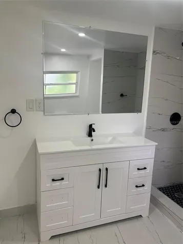 4519 5th Avenue S St Petersburg FL 33711