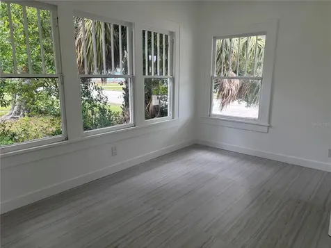 4519 5th Avenue S St Petersburg FL 33711
