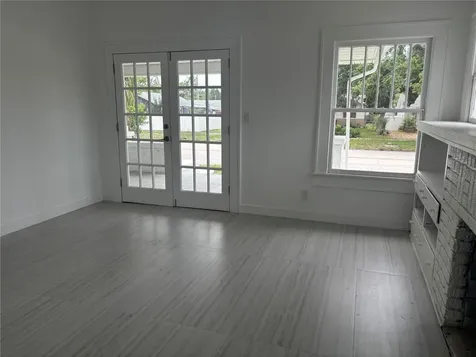 4519 5th Avenue S St Petersburg FL 33711