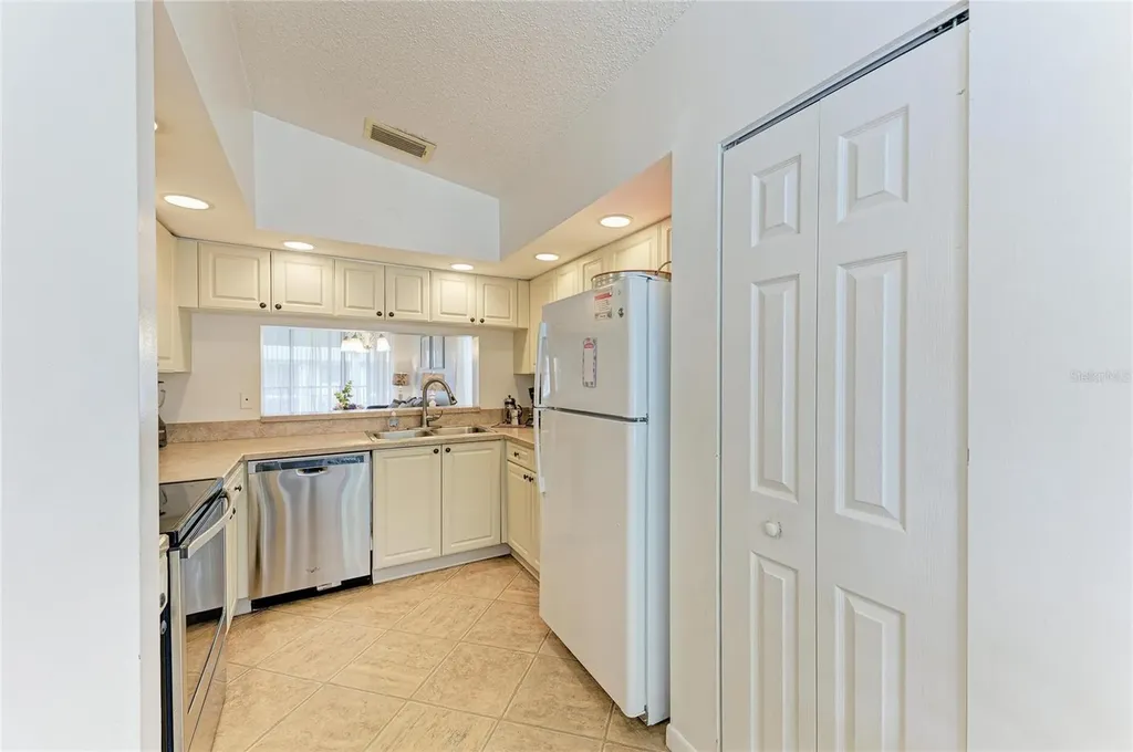 4320 47th Avenue W Bradenton FL 34210