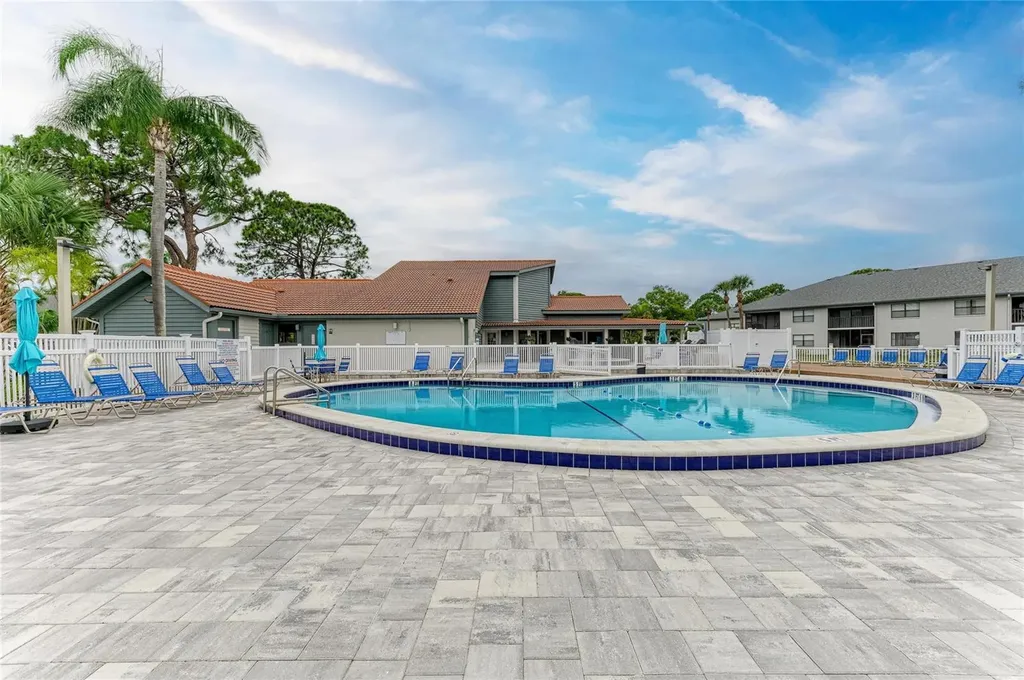 4320 47th Avenue W Bradenton FL 34210