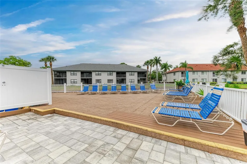 4320 47th Avenue W Bradenton FL 34210