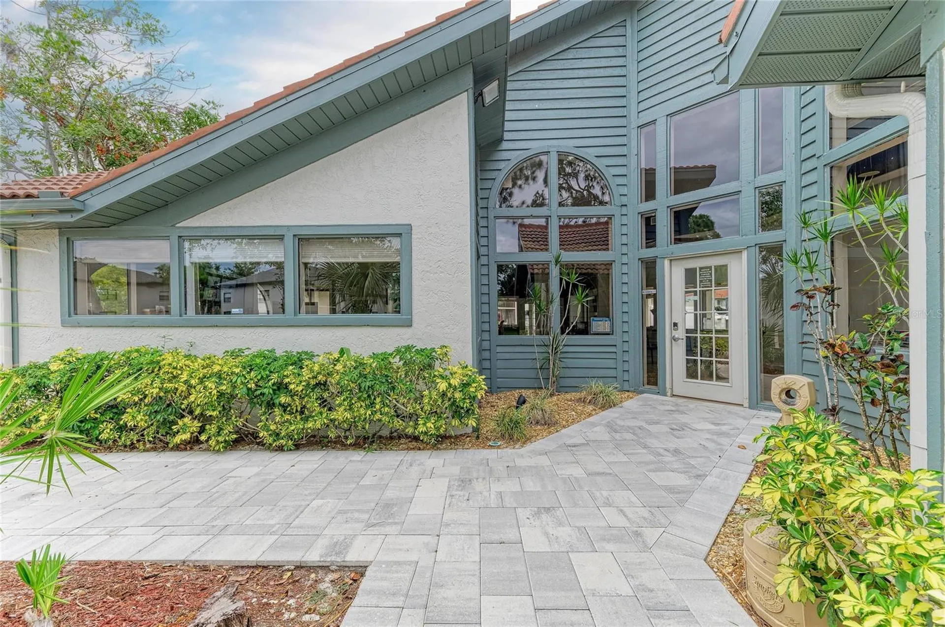 4320 47th Avenue W Bradenton FL 34210