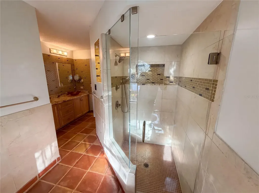 1015 Knollwood Court Safety Harbor FL 34695