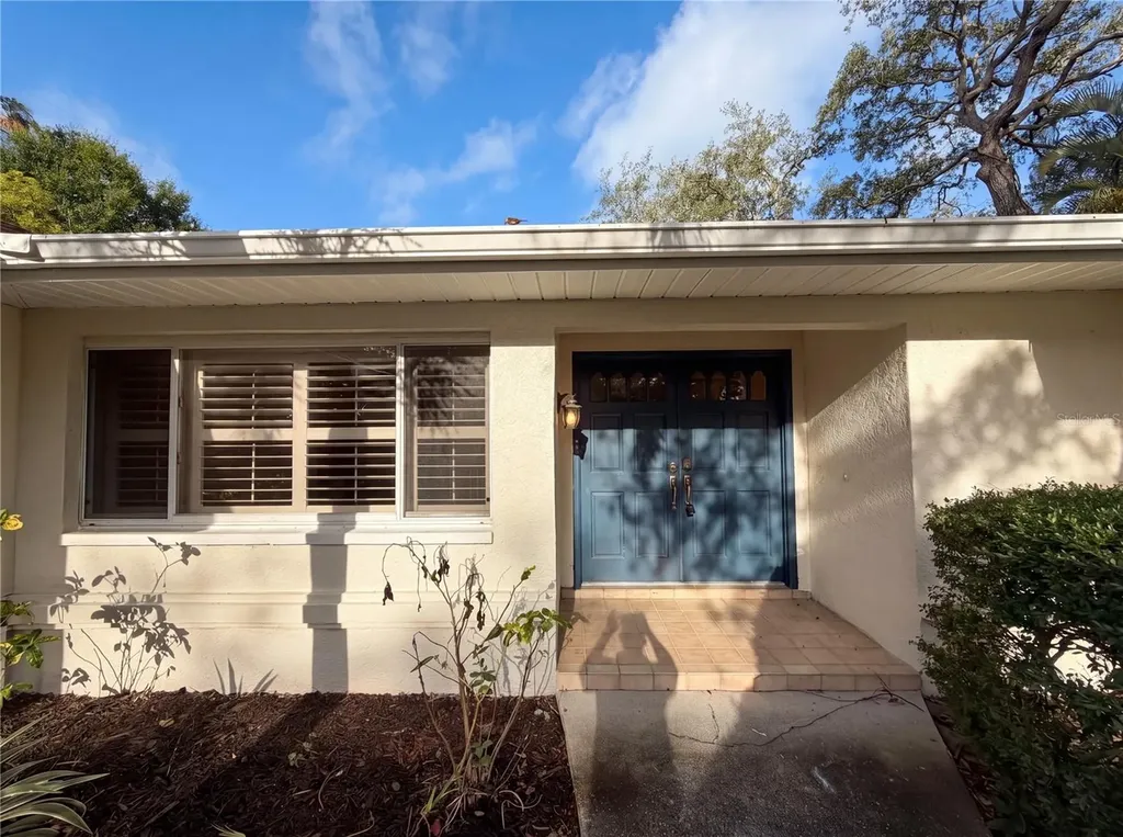 1015 Knollwood Court Safety Harbor FL 34695