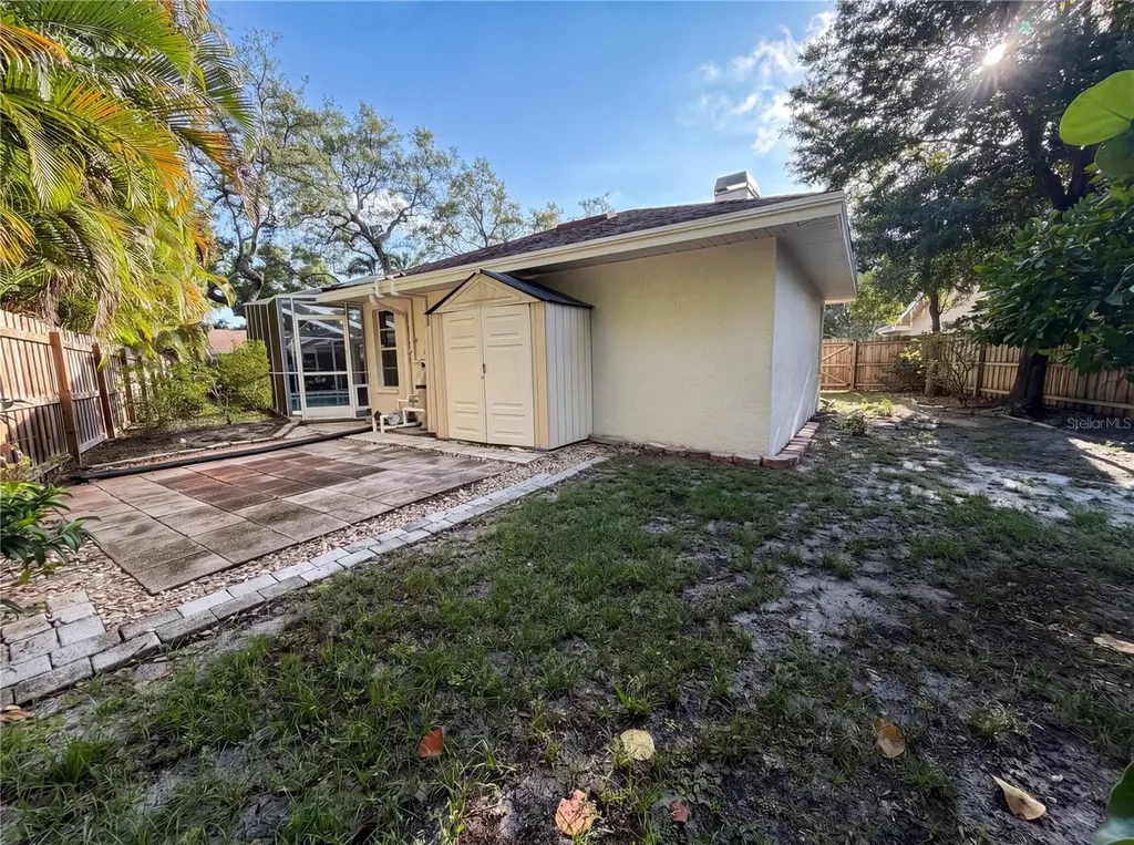 1015 Knollwood Court Safety Harbor FL 34695
