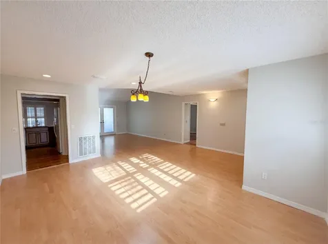1015 Knollwood Court Safety Harbor FL 34695