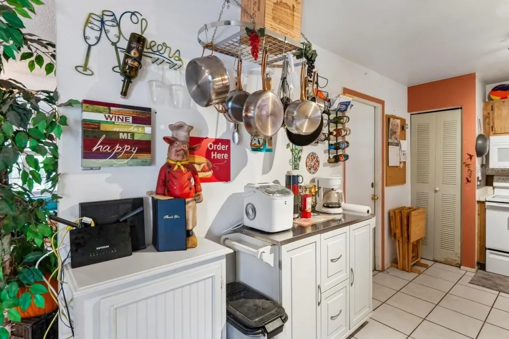 2005 Hudson Court Oldsmar FL 34677