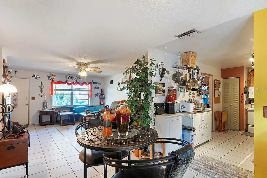 2005 Hudson Court Oldsmar FL 34677