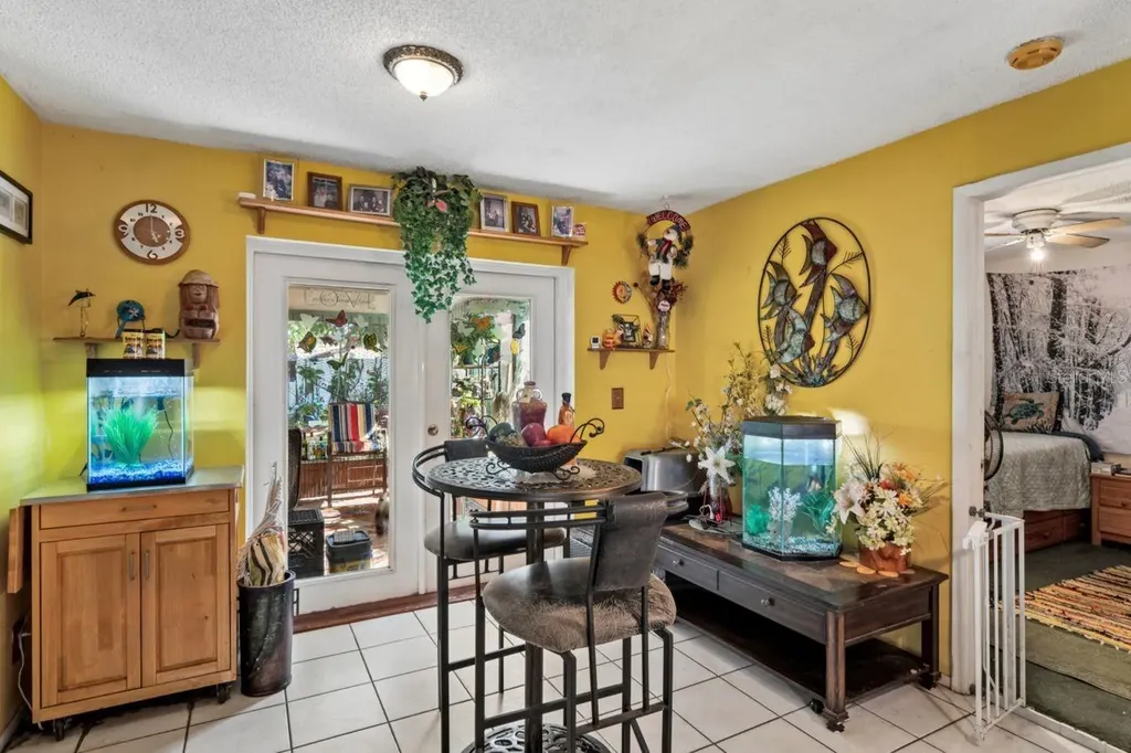 2005 Hudson Court Oldsmar FL 34677