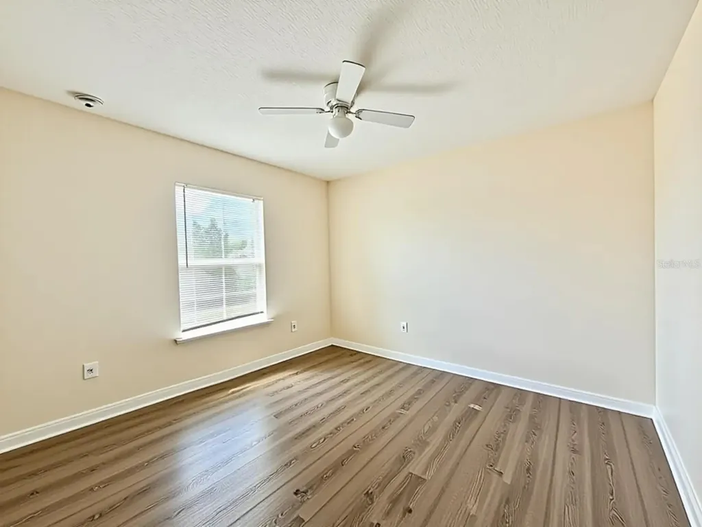 24301 SW 6th Place Newberry FL 32669