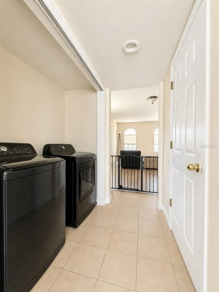 24301 SW 6th Place Newberry FL 32669