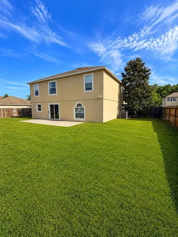 24301 SW 6th Place Newberry FL 32669
