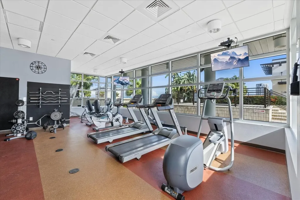 1120 E Kennedy Boulevard Tampa FL 33602