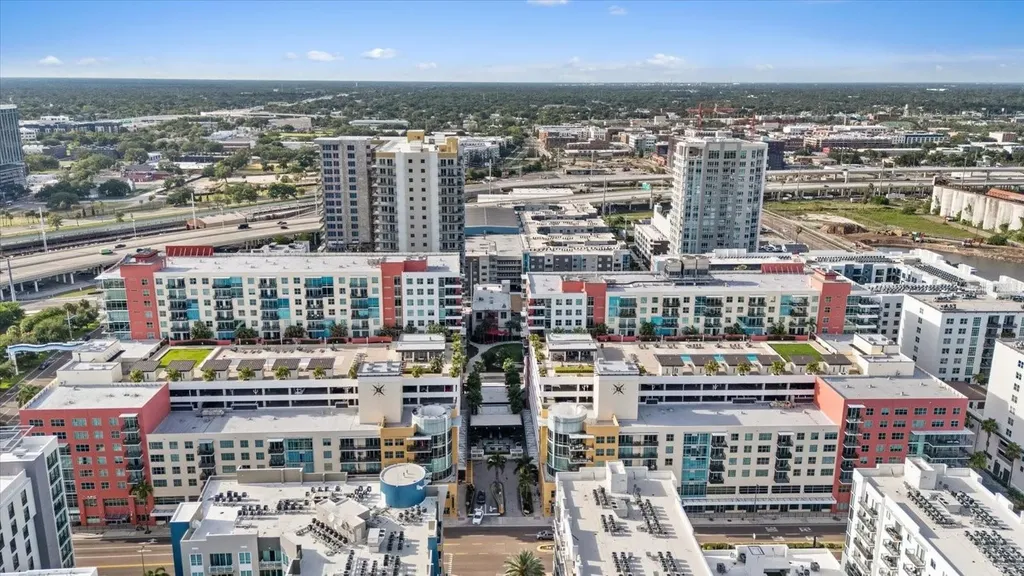 1120 E Kennedy Boulevard Tampa FL 33602