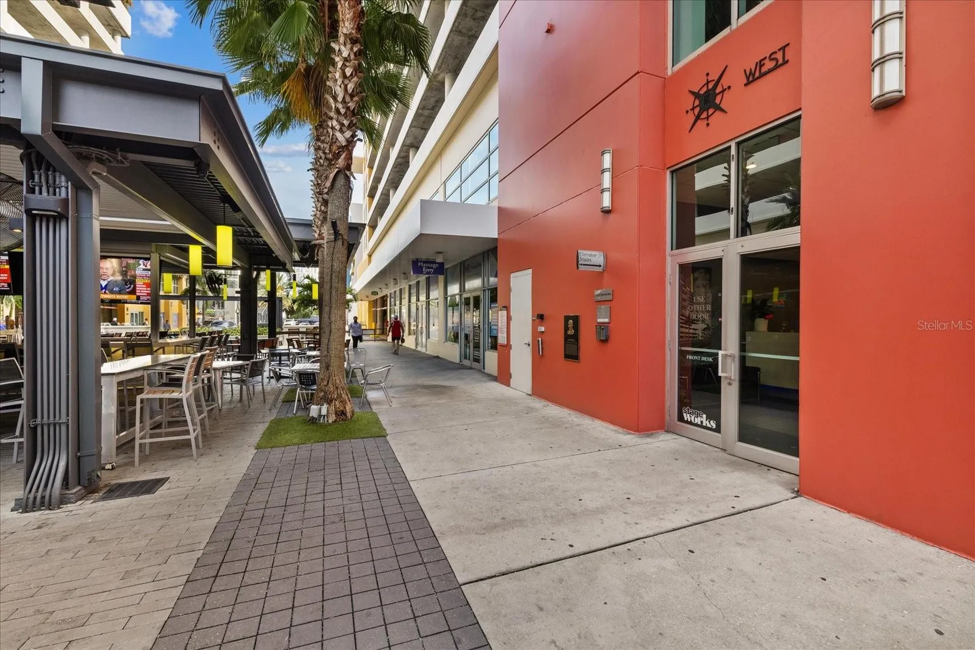1120 E Kennedy Boulevard Tampa FL 33602