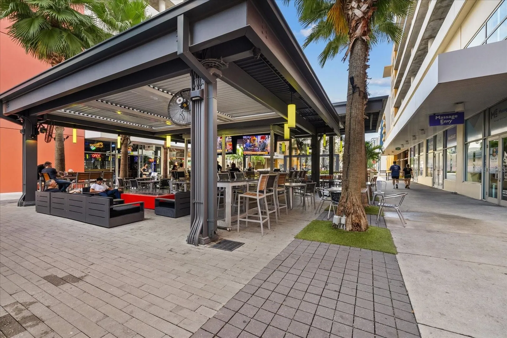 1120 E Kennedy Boulevard Tampa FL 33602