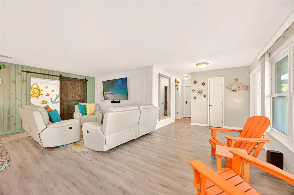 5235 40 Street S St Petersburg FL 33711