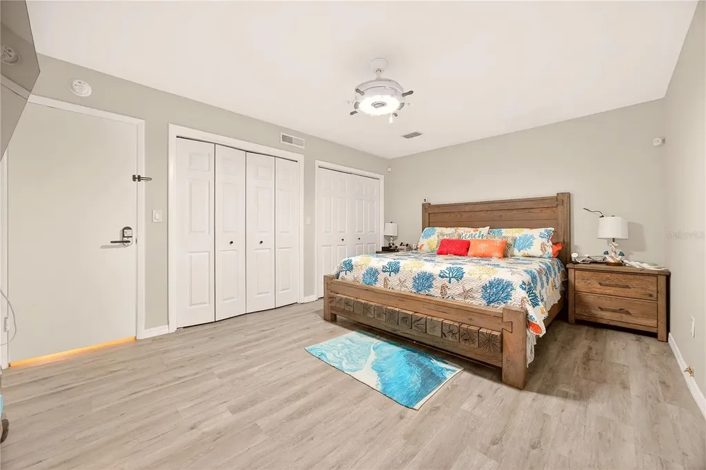 5235 40 Street S St Petersburg FL 33711