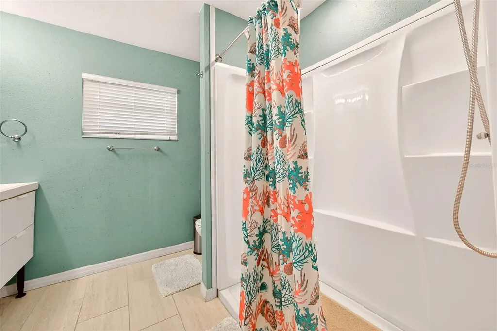 5235 40 Street S St Petersburg FL 33711