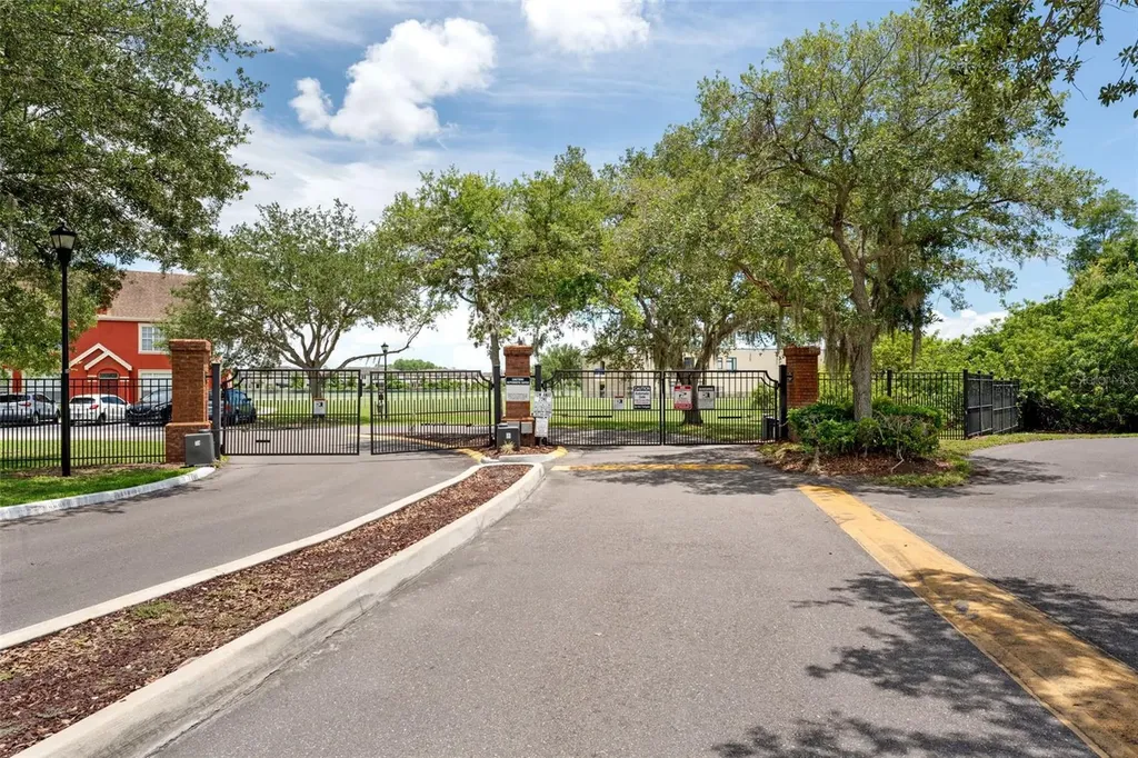 9714 Lake Chase Island Way Tampa FL 33626