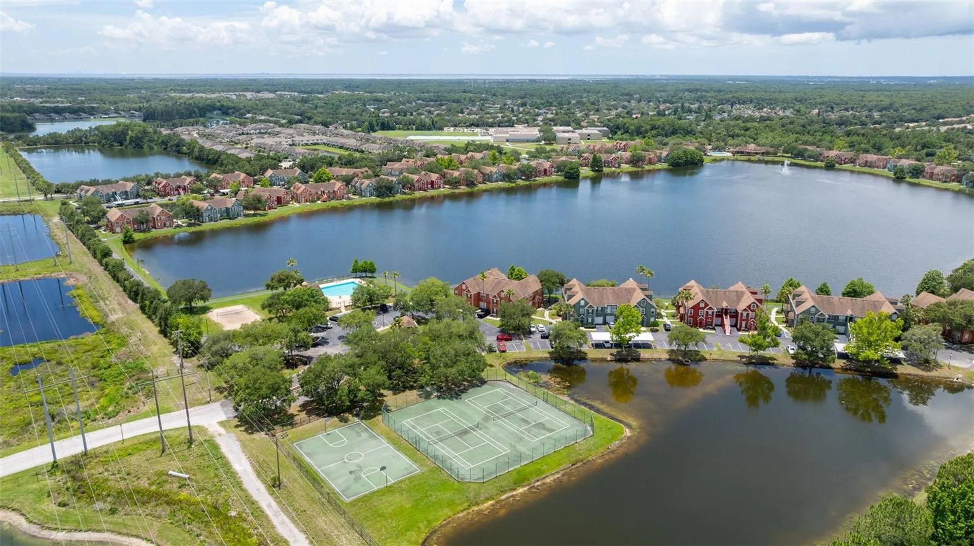 9714 Lake Chase Island Way Tampa FL 33626