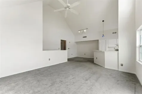 9714 Lake Chase Island Way Tampa FL 33626