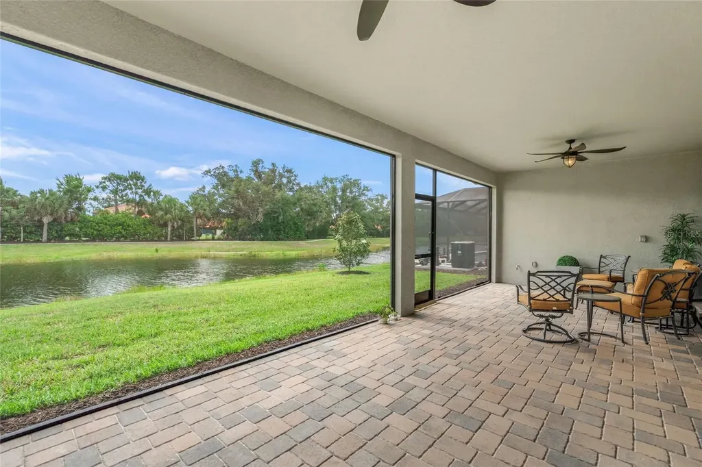 5773 Long Shore Loop Sarasota FL 34238