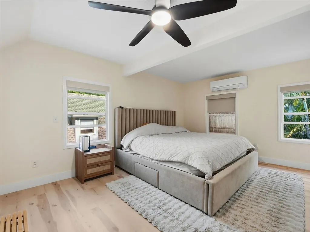 2607 W Wyoming Avenue Tampa FL 33611