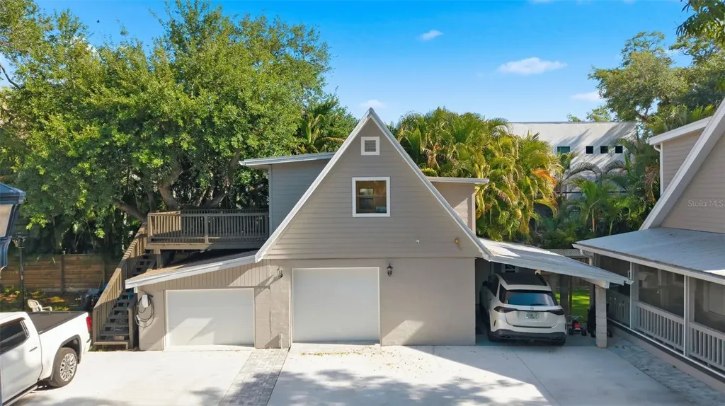 2607 W Wyoming Avenue Tampa FL 33611