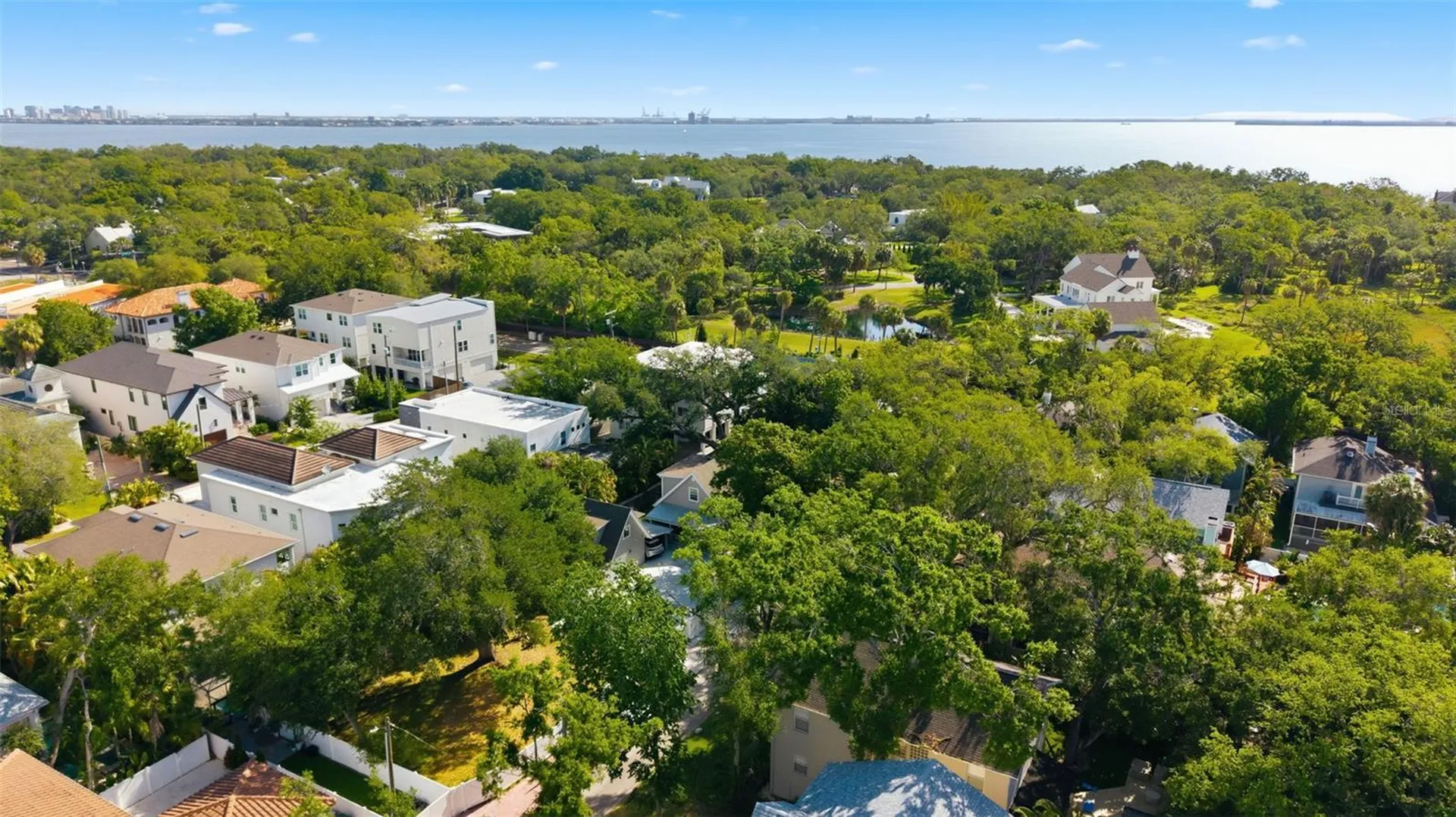 2607 W Wyoming Avenue Tampa FL 33611
