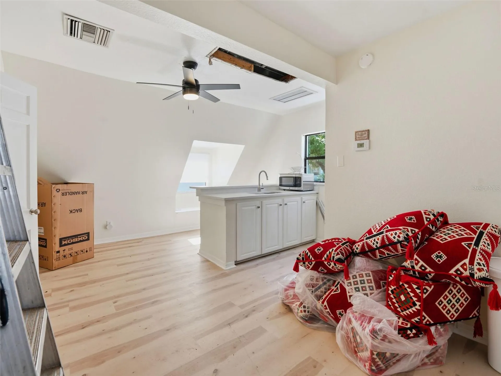 2607 W Wyoming Avenue Tampa FL 33611