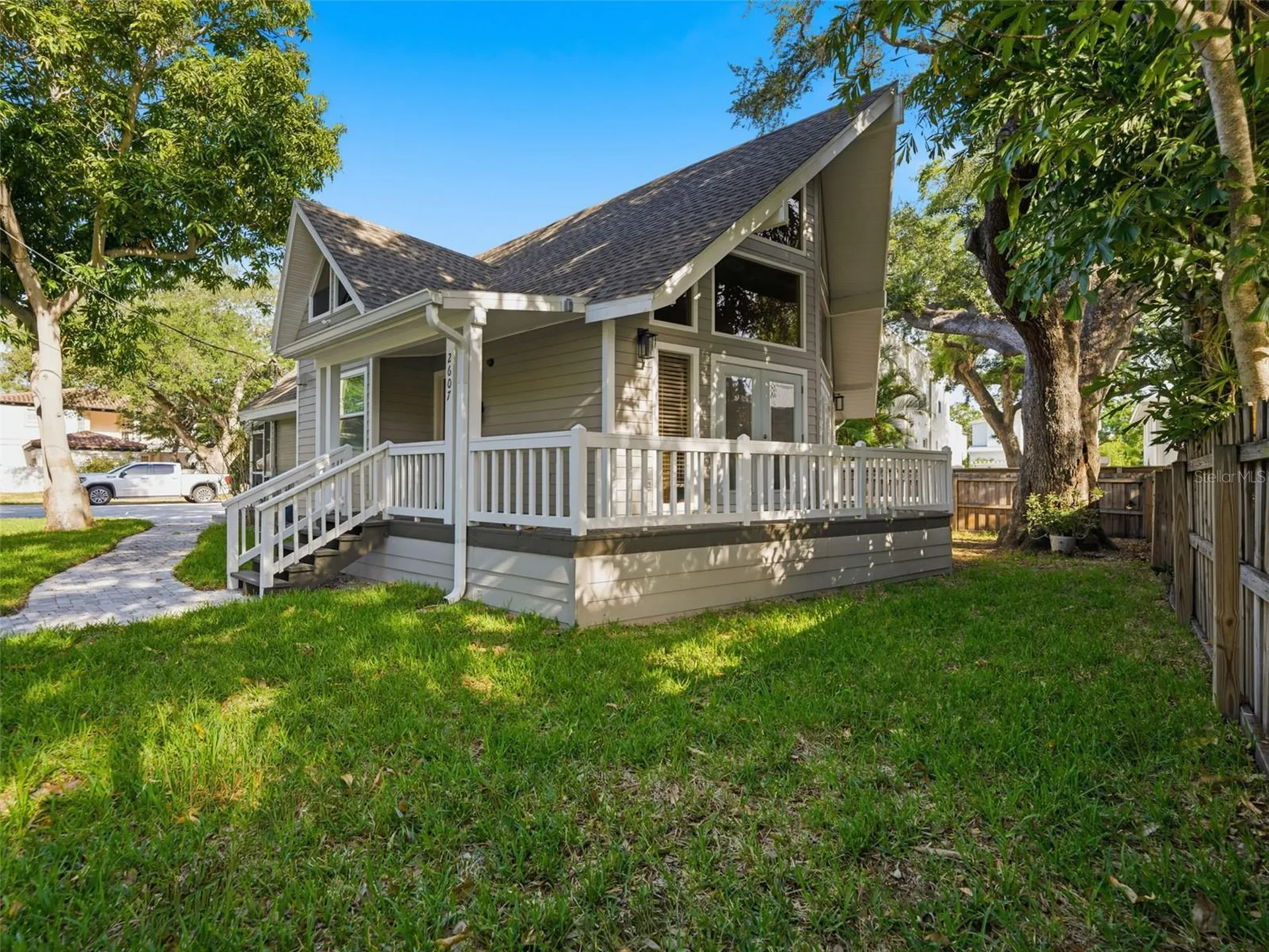 2607 W Wyoming Avenue Tampa FL 33611