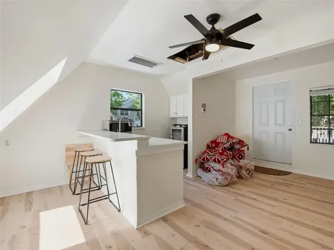 2607 W Wyoming Avenue Tampa FL 33611