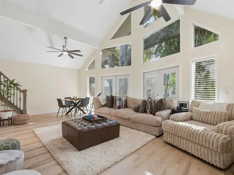 2607 W Wyoming Avenue Tampa FL 33611