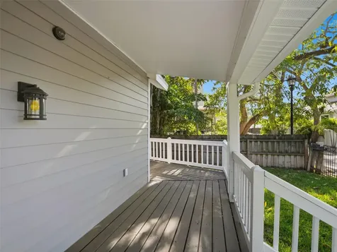 2607 W Wyoming Avenue Tampa FL 33611