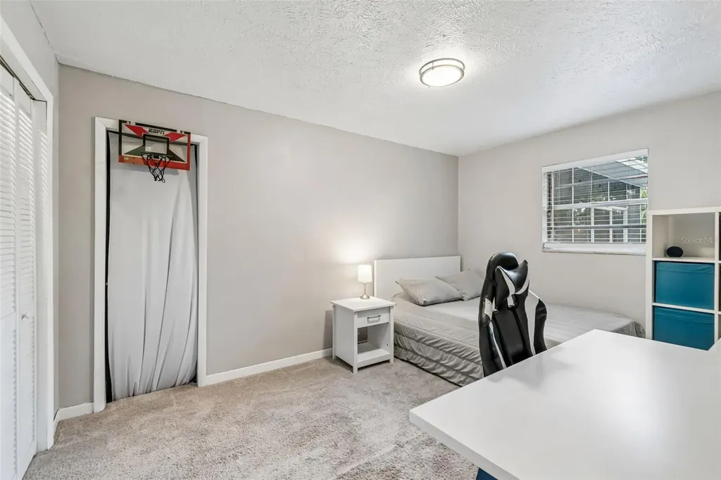 4437 W Bay Avenue Tampa FL 33616