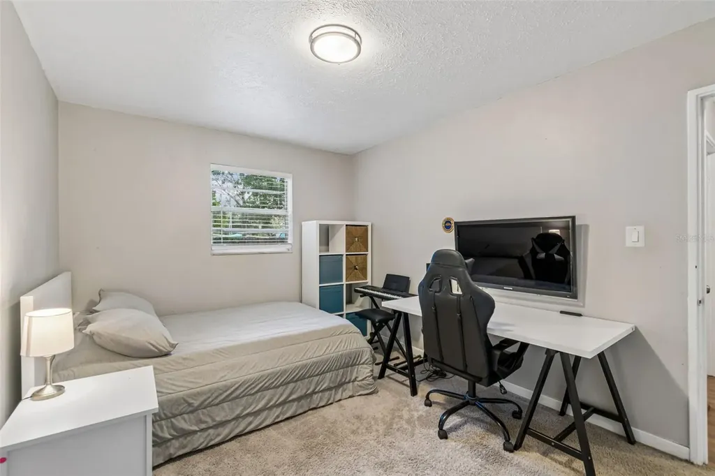 4437 W Bay Avenue Tampa FL 33616