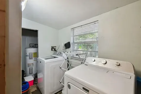 4437 W Bay Avenue Tampa FL 33616